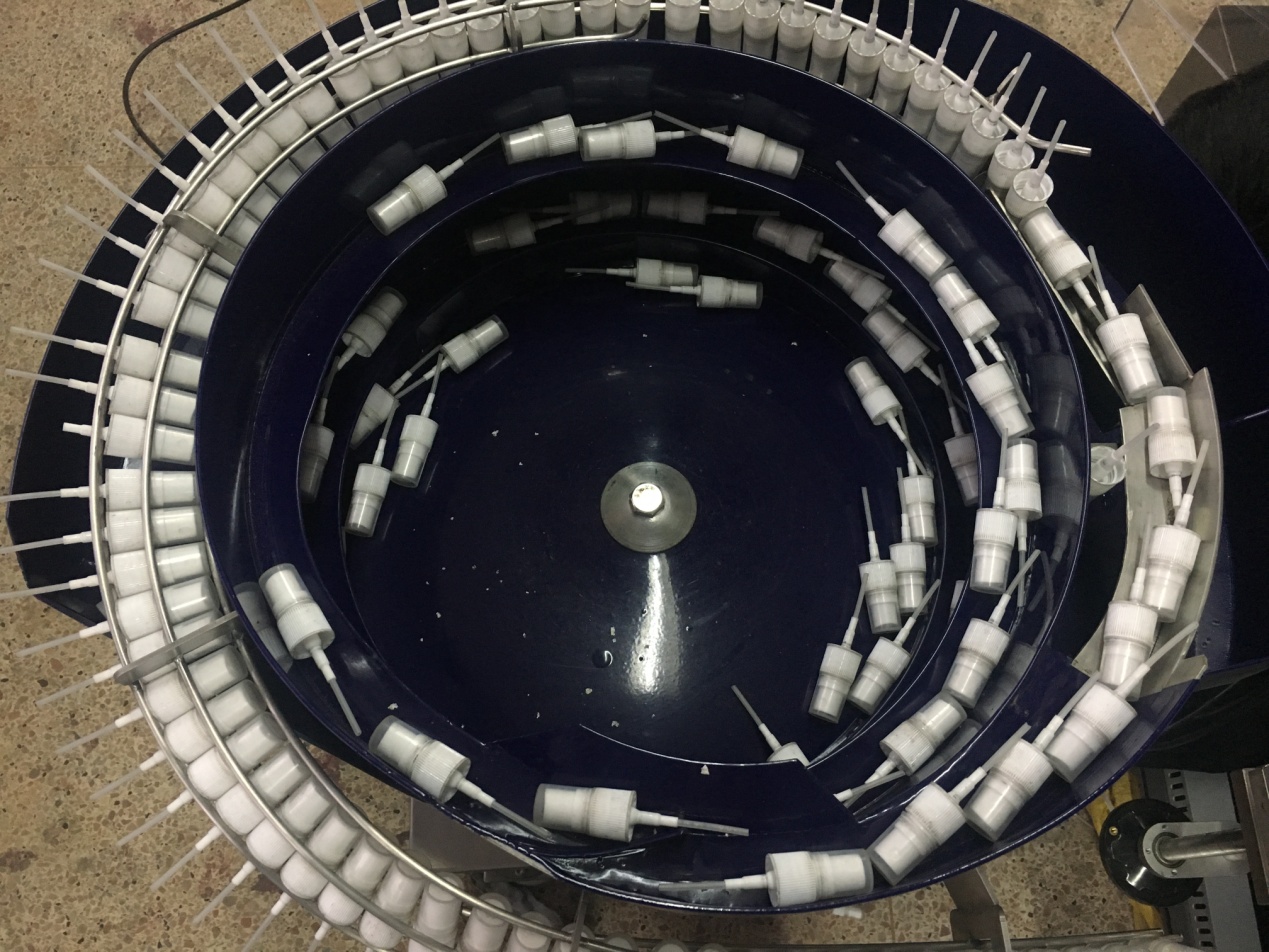 Pengisian botol pembasmi kuman alkohol dan mesin capping05