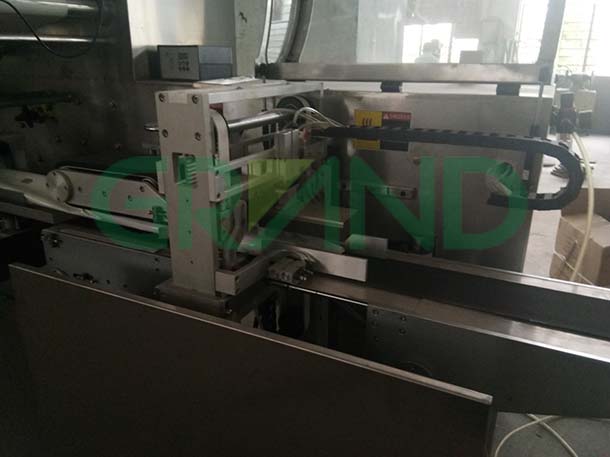 Perincian Mesin Lapisan Basah dan Pembungkusan