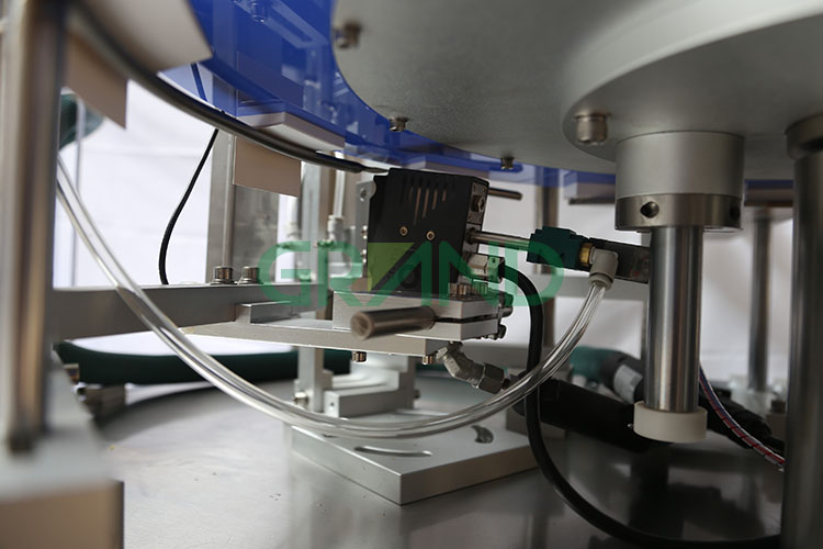 Mesin tulang belakang putar menegak automatik06